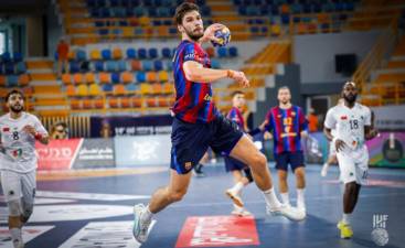 Barça y Veszprem arrollan a la espera de medirse el jueves en la final del Mundial de Clubes